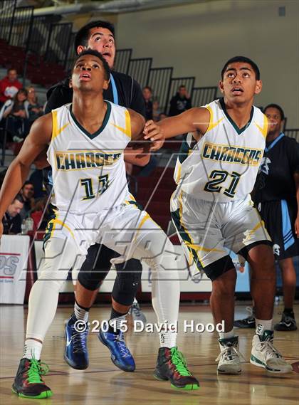 Thumbnail 3 in Villa Park vs. Edison (MaxPreps Holiday Classic) photogallery.