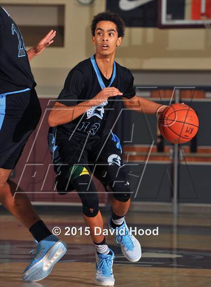 Thumbnail 1 in Villa Park vs. Edison (MaxPreps Holiday Classic) photogallery.
