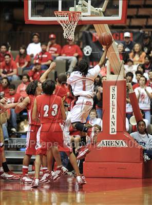 Thumbnail 3 in Kerman vs. Hanford (CIF CS D3 Final) photogallery.