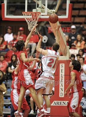 Thumbnail 2 in Kerman vs. Hanford (CIF CS D3 Final) photogallery.