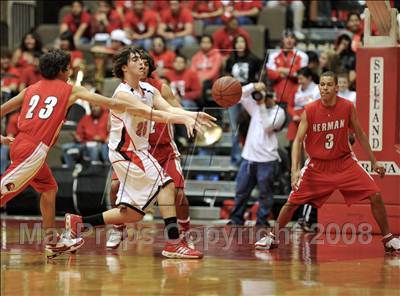 Thumbnail 1 in Kerman vs. Hanford (CIF CS D3 Final) photogallery.