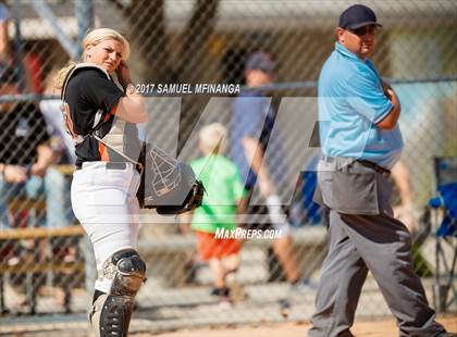 Thumbnail 2 in Beatrice @ Blair photogallery.