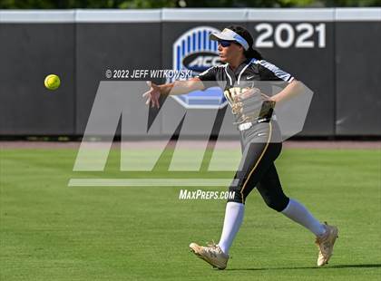 Thumbnail 3 in East Forsyth vs D.H. Conley (NCHSAA 4A Final Game 3)  photogallery.