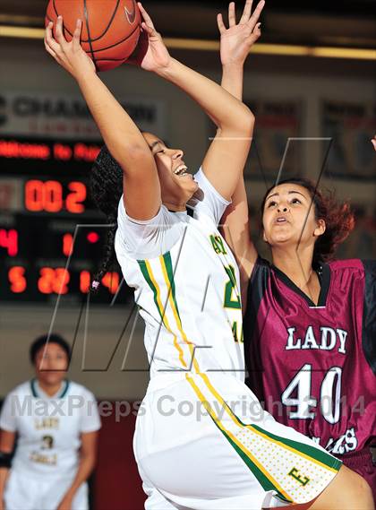 Thumbnail 2 in Granite Hills vs. Eisenhower (Lady Bears Holiday Classic) photogallery.