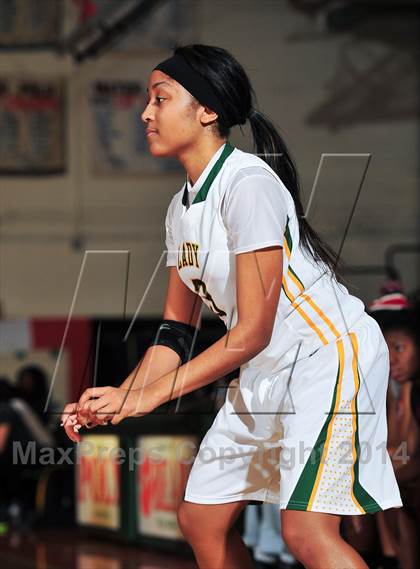 Thumbnail 3 in Granite Hills vs. Eisenhower (Lady Bears Holiday Classic) photogallery.