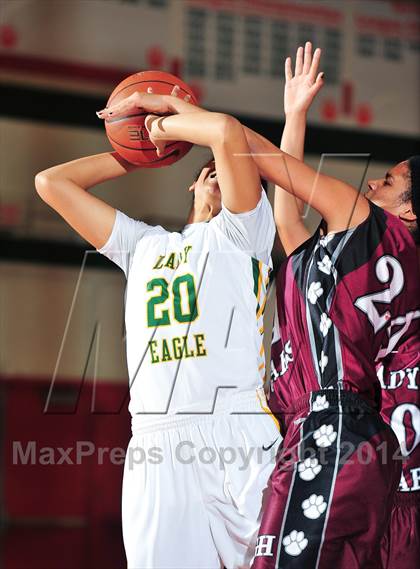 Thumbnail 2 in Granite Hills vs. Eisenhower (Lady Bears Holiday Classic) photogallery.
