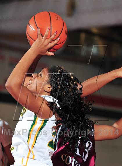 Thumbnail 1 in Granite Hills vs. Eisenhower (Lady Bears Holiday Classic) photogallery.