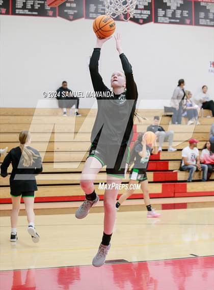 Thumbnail 3 in Tehachapi @ Harvard-Westlake (CIF State D11 1st Round) photogallery.