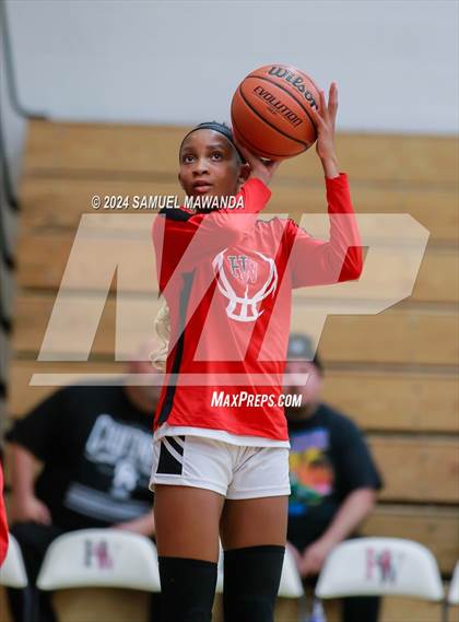 Thumbnail 1 in Tehachapi @ Harvard-Westlake (CIF State D11 1st Round) photogallery.