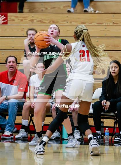 Thumbnail 3 in Tehachapi @ Harvard-Westlake (CIF State D11 1st Round) photogallery.