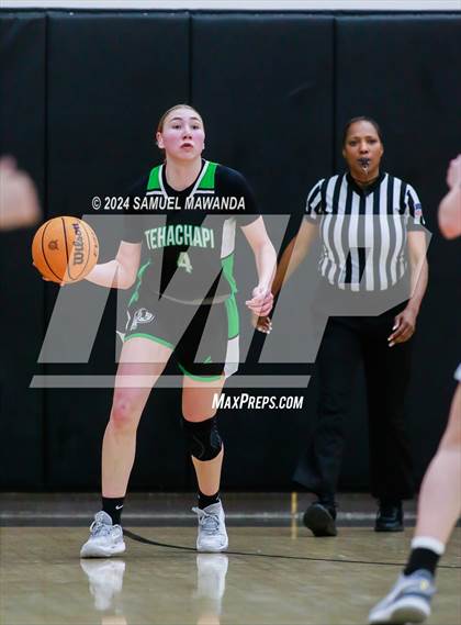 Thumbnail 3 in Tehachapi @ Harvard-Westlake (CIF State D11 1st Round) photogallery.