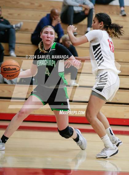 Thumbnail 2 in Tehachapi @ Harvard-Westlake (CIF State D11 1st Round) photogallery.