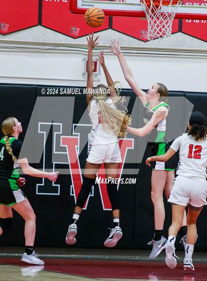 Thumbnail 2 in Tehachapi @ Harvard-Westlake (CIF State D11 1st Round) photogallery.