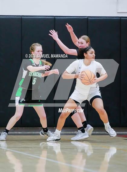 Thumbnail 2 in Tehachapi @ Harvard-Westlake (CIF State D11 1st Round) photogallery.