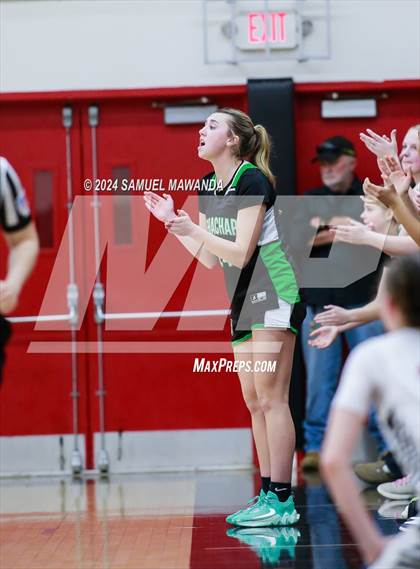 Thumbnail 2 in Tehachapi @ Harvard-Westlake (CIF State D11 1st Round) photogallery.
