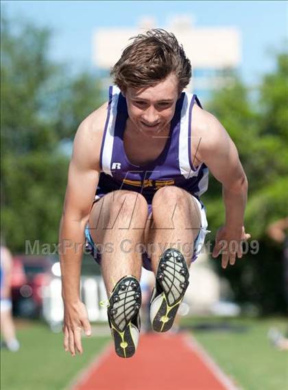 Thumbnail 3 in St. John's Tri-School Meet photogallery.