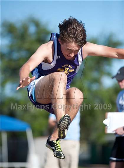 Thumbnail 3 in St. John's Tri-School Meet photogallery.