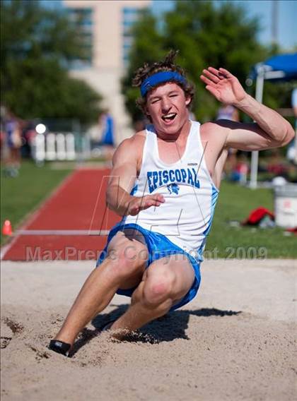 Thumbnail 2 in St. John's Tri-School Meet photogallery.