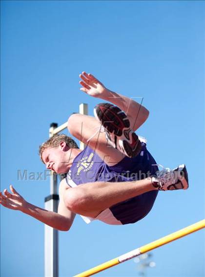 Thumbnail 1 in St. John's Tri-School Meet photogallery.