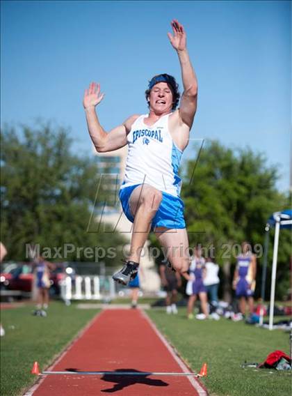 Thumbnail 2 in St. John's Tri-School Meet photogallery.