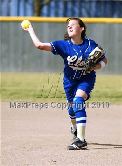 Thumbnail 3 in Clovis vs. Centennial photogallery.