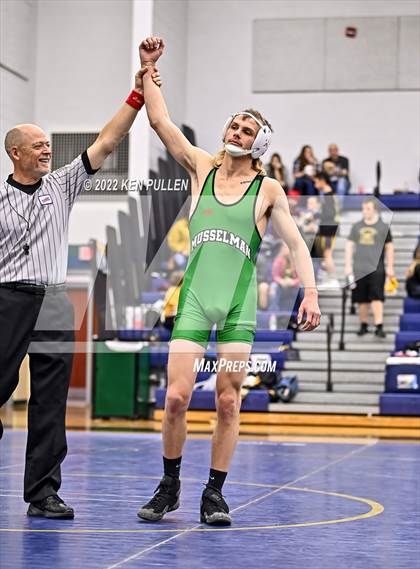 Thumbnail 3 in Skyline Invitational  photogallery.