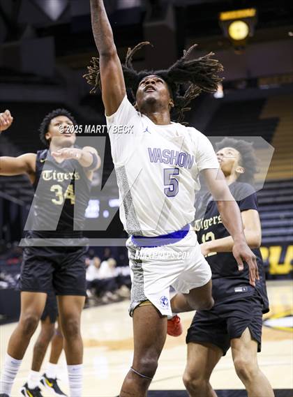 Thumbnail 2 in Little Rock-Central vs Vashon (Norm Stewart Classic) photogallery.