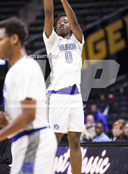 Thumbnail 3 in Little Rock-Central vs Vashon (Norm Stewart Classic) photogallery.