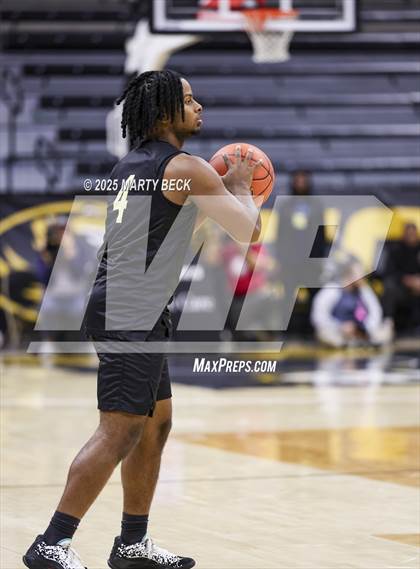 Thumbnail 2 in Little Rock-Central vs Vashon (Norm Stewart Classic) photogallery.