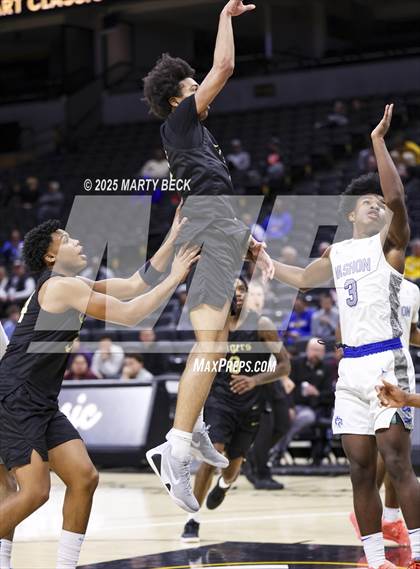Thumbnail 1 in Little Rock-Central vs Vashon (Norm Stewart Classic) photogallery.