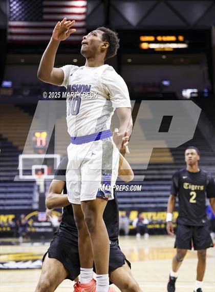 Thumbnail 2 in Little Rock-Central vs Vashon (Norm Stewart Classic) photogallery.