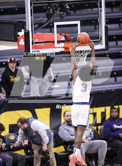 Thumbnail 3 in Little Rock-Central vs Vashon (Norm Stewart Classic) photogallery.
