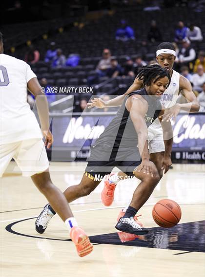 Thumbnail 3 in Little Rock-Central vs Vashon (Norm Stewart Classic) photogallery.