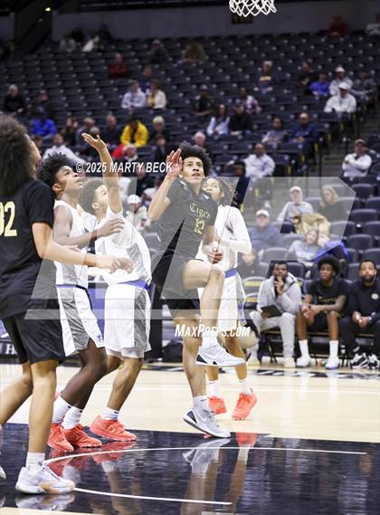 Thumbnail 3 in Little Rock-Central vs Vashon (Norm Stewart Classic) photogallery.