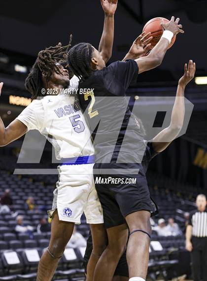 Thumbnail 1 in Little Rock-Central vs Vashon (Norm Stewart Classic) photogallery.