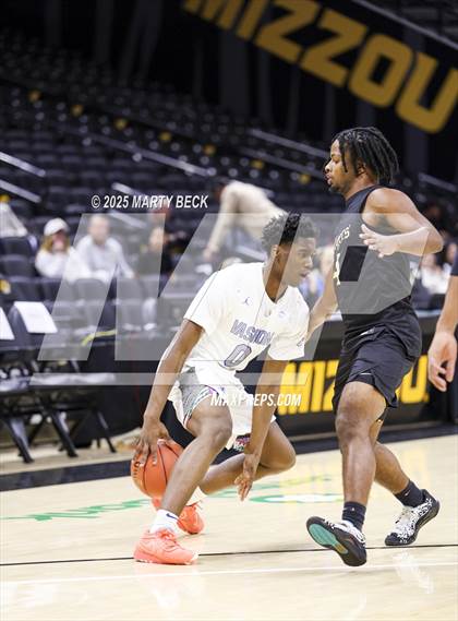 Thumbnail 2 in Little Rock-Central vs Vashon (Norm Stewart Classic) photogallery.