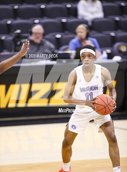 Thumbnail 3 in Little Rock-Central vs Vashon (Norm Stewart Classic) photogallery.