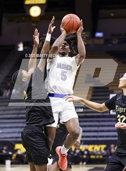 Thumbnail 2 in Little Rock-Central vs Vashon (Norm Stewart Classic) photogallery.