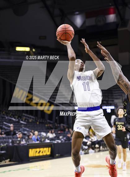 Thumbnail 2 in Little Rock-Central vs Vashon (Norm Stewart Classic) photogallery.