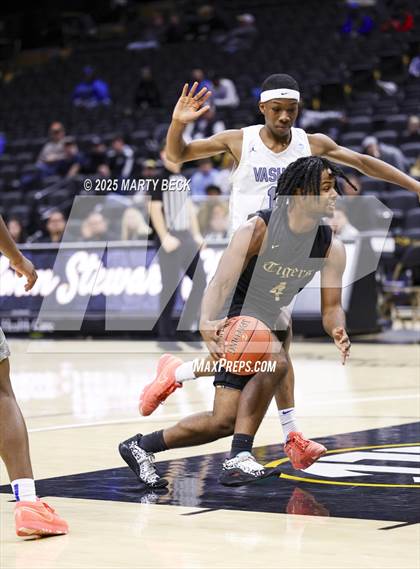 Thumbnail 1 in Little Rock-Central vs Vashon (Norm Stewart Classic) photogallery.