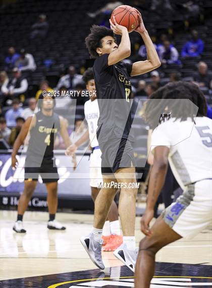 Thumbnail 2 in Little Rock-Central vs Vashon (Norm Stewart Classic) photogallery.