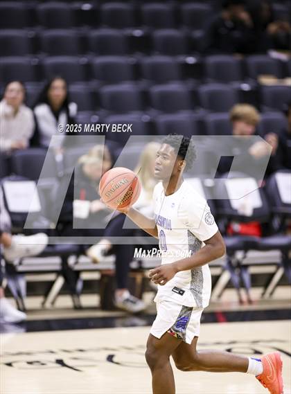 Thumbnail 1 in Little Rock-Central vs Vashon (Norm Stewart Classic) photogallery.