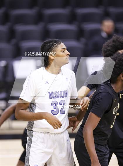 Thumbnail 2 in Little Rock-Central vs Vashon (Norm Stewart Classic) photogallery.