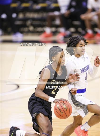 Thumbnail 2 in Little Rock-Central vs Vashon (Norm Stewart Classic) photogallery.