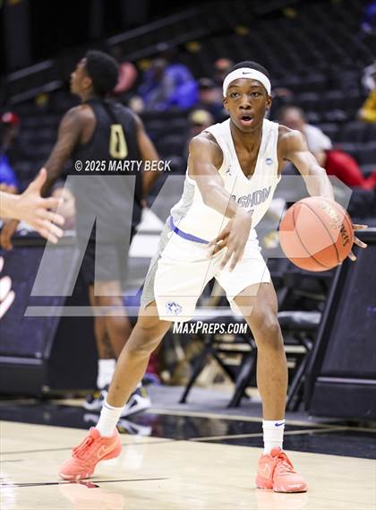 Thumbnail 3 in Little Rock-Central vs Vashon (Norm Stewart Classic) photogallery.