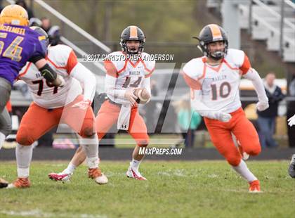Thumbnail 2 in Hononegah vs. Harlem photogallery.