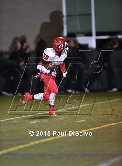 Thumbnail 2 in Mountain Vista vs. Denver East photogallery.
