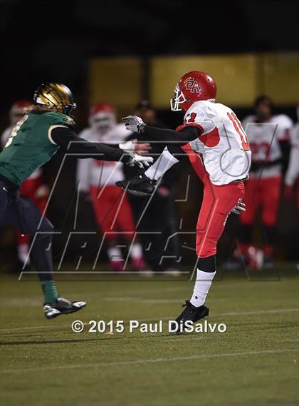 Thumbnail 3 in Mountain Vista vs. Denver East photogallery.