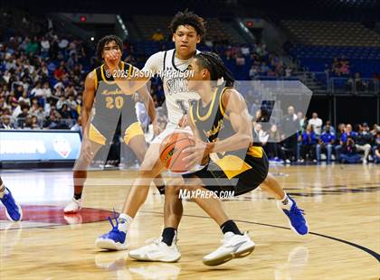 Thumbnail 1 in Mansfield Summit vs. Fort Bend Marshall (UIL Basketball 5A D2 Final) photogallery.