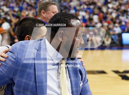 Thumbnail 2 in Mansfield Summit vs. Fort Bend Marshall (UIL Basketball 5A D2 Final) photogallery.